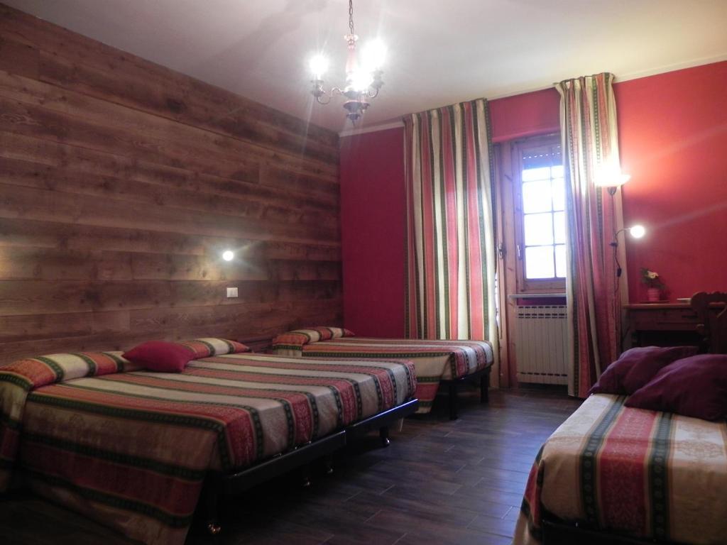 Hotel Trois Etoiles Entracque Pokoj fotografie
