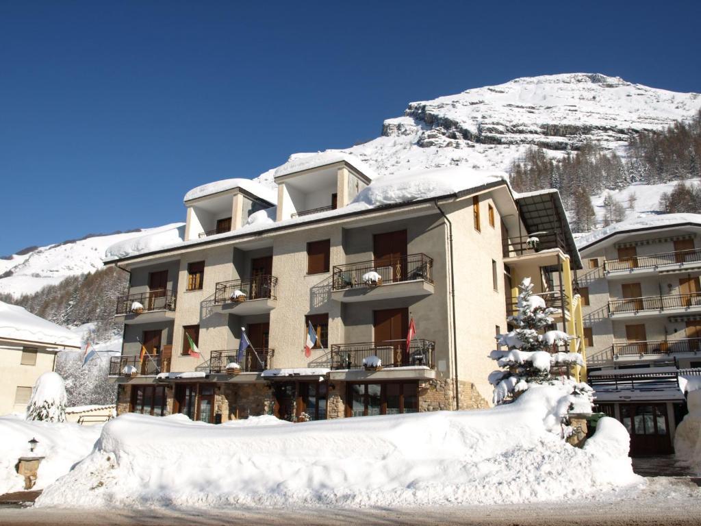Hotel Trois Etoiles Entracque Exteriér fotografie