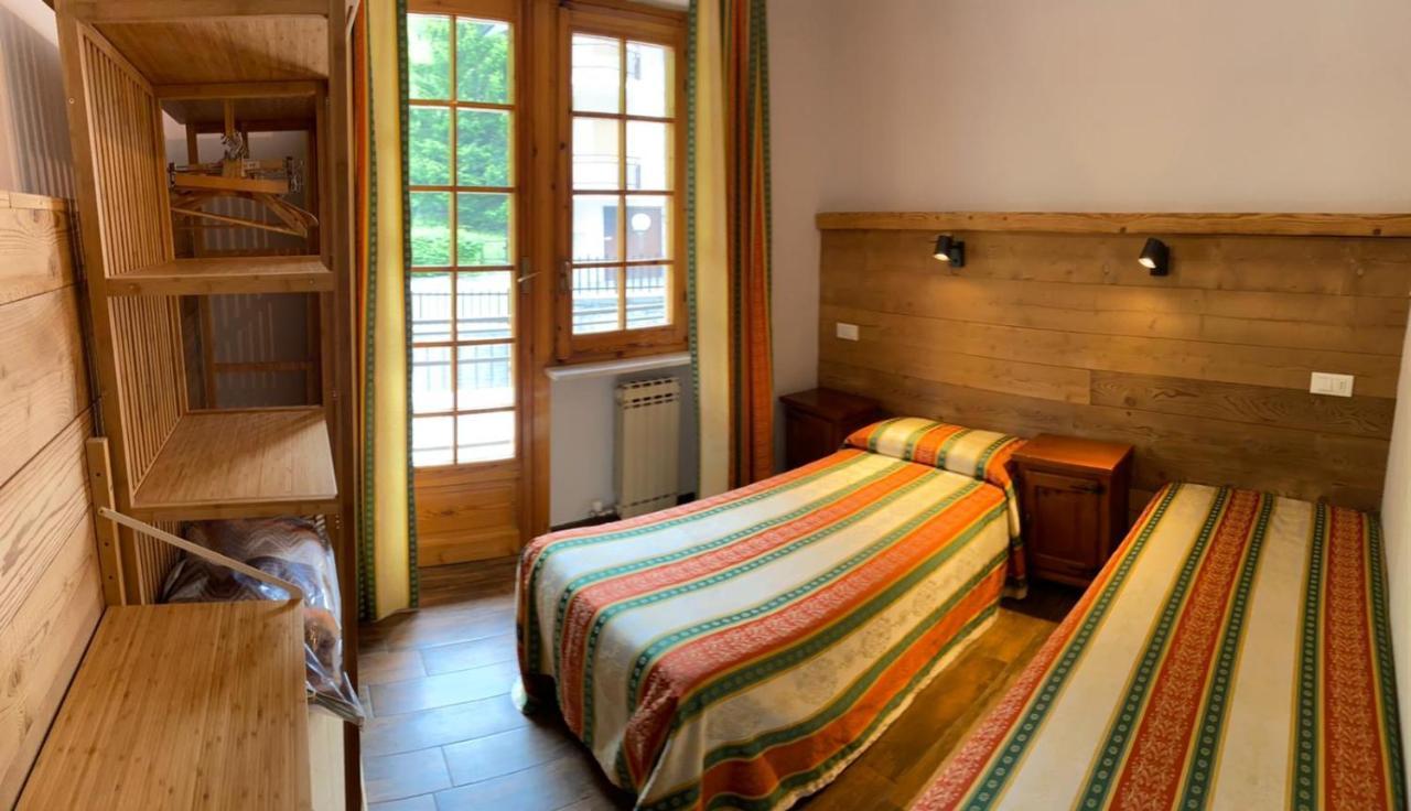 Hotel Trois Etoiles Entracque Exteriér fotografie